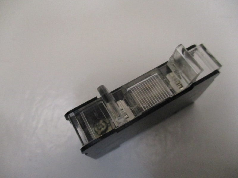 IDEC BAF111SNU TERMINAL BLOCK 10A 300V  NSMP