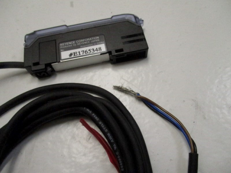KEYENCE FS-V21 DUAL DIGITAL FIBER SENSOR 12-24VDC  NSNP
