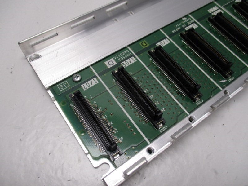 MITSUBISHI Q38B BASE UNIT 5VDC 0.12A  UNMP