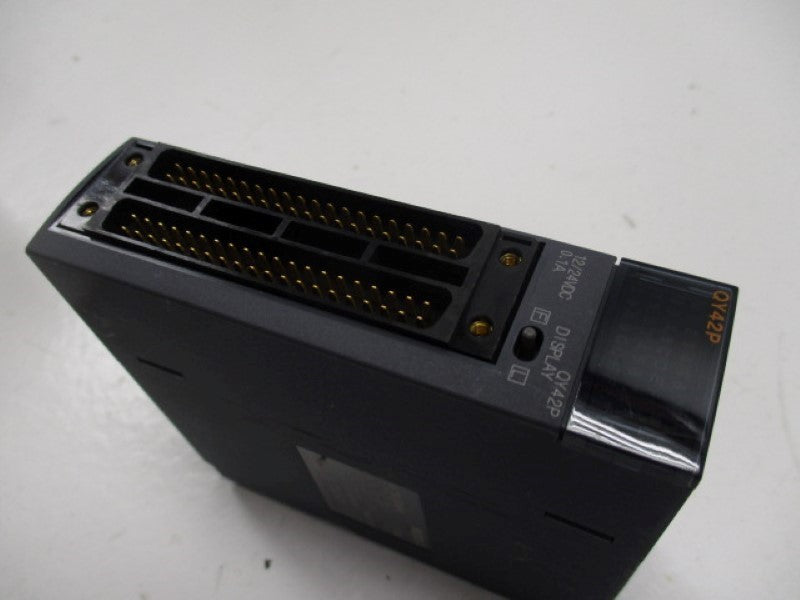 MITSUBISHI QY42P OUTPUT UNIT 12/24VDC  UNMP