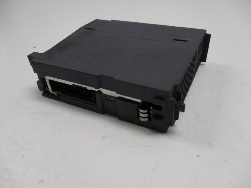 MITSUBISHI QD75P1 POSITIONING UNIT 24VDC (AS PICTURED)   UNMP