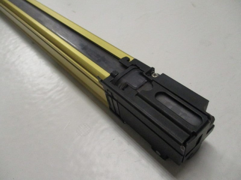 PANASONIC SF4B-H64 LIGHT CURTAIN RECIEVER  UNMP?