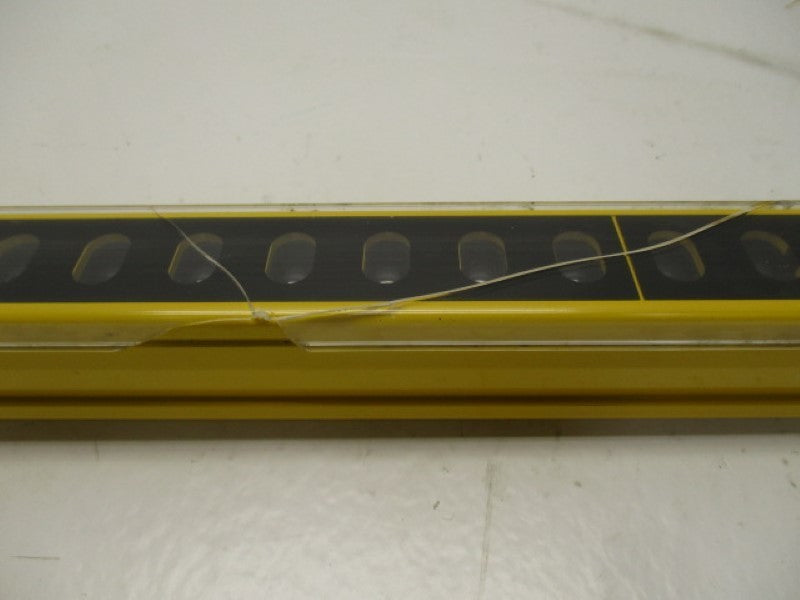 SUNX SF2-EH36D SAFETY LIGHT CURTAIN RECIEVER (AS PICTURED)  UNMP