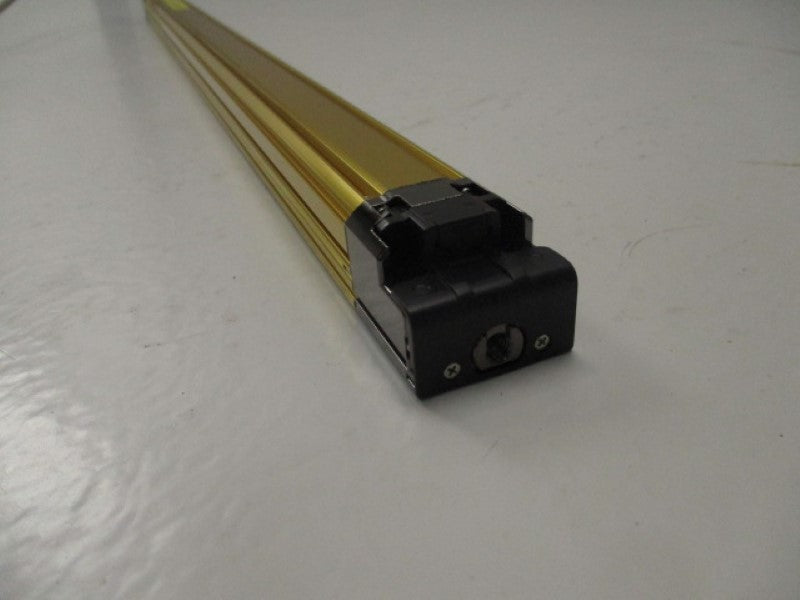 OMRON F3SJ-A0623P14-L SAFETY LIGHT CURTAIN  NSNP