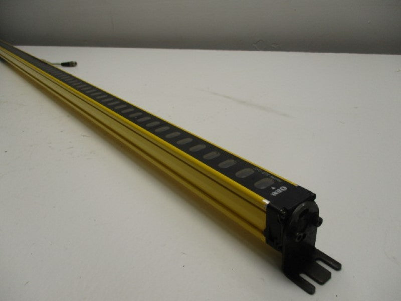 SUNX SF2-EH64D RECIEVER SAFETY LIGHT CURTAIN  UNMP
