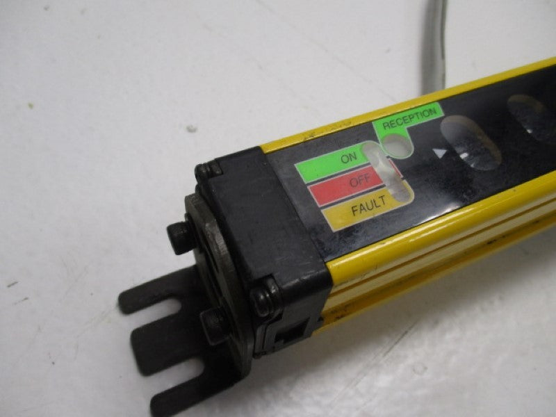 SUNX SF2-EH64D RECIEVER SAFETY LIGHT CURTAIN  UNMP