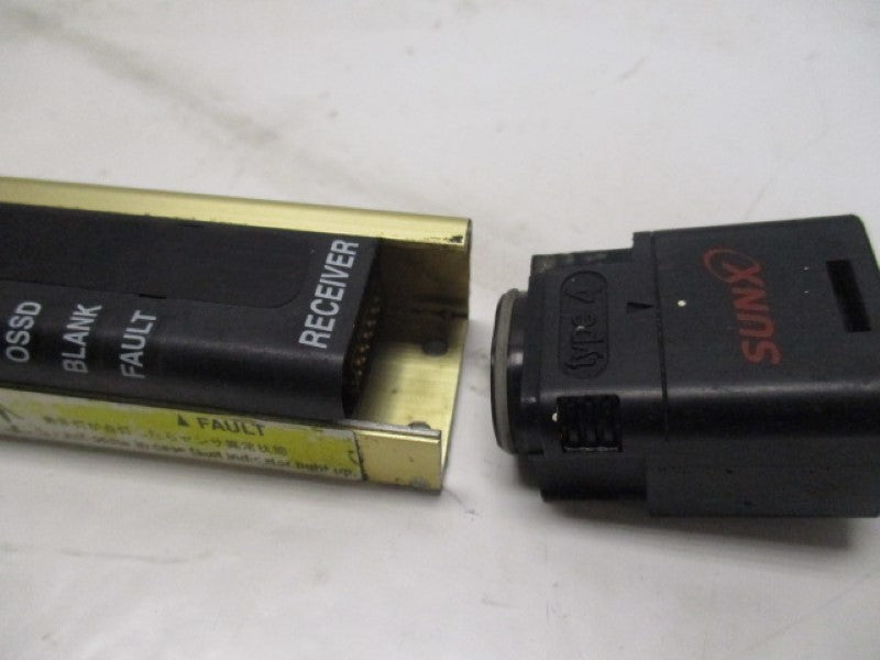SUNX SF4-AH64-T RECIEVER SAFETY LIGHT CURTAIN  UNMP
