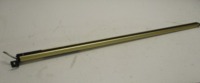 SUNX SF4-AH48-T RECIEVER SAFETY LIGHT CURTAIN (AS PICTURED)   UNMP