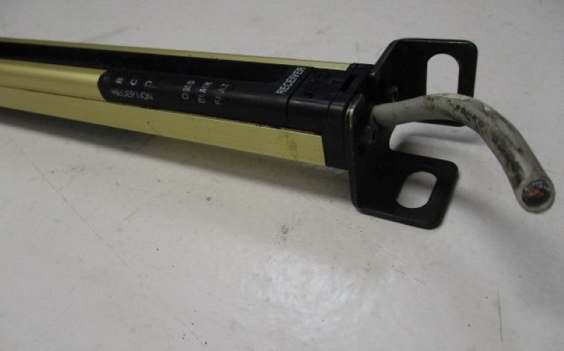 SUNX SF4-AH48-T RECIEVER SAFETY LIGHT CURTAIN (AS PICTURED)   UNMP