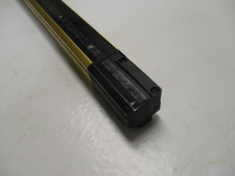 SUNX SF4B-H80 EMITTER SAFETY LIUGHT CURTAIN  UNMP