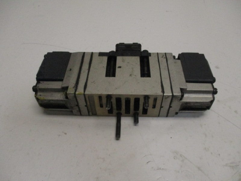 SMC VS7-6-FPG-D-3ZM DOUBLE SOLENOID VALVE 24VDC  UNMP