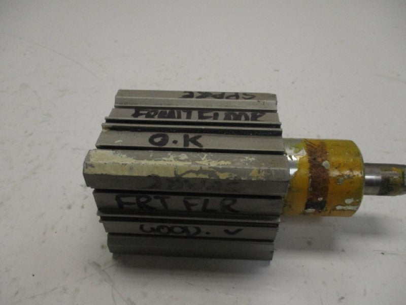 SMC MKB63-20RF ROTARY CLAMP CYLINDER (AS PICTURED)  UNMP