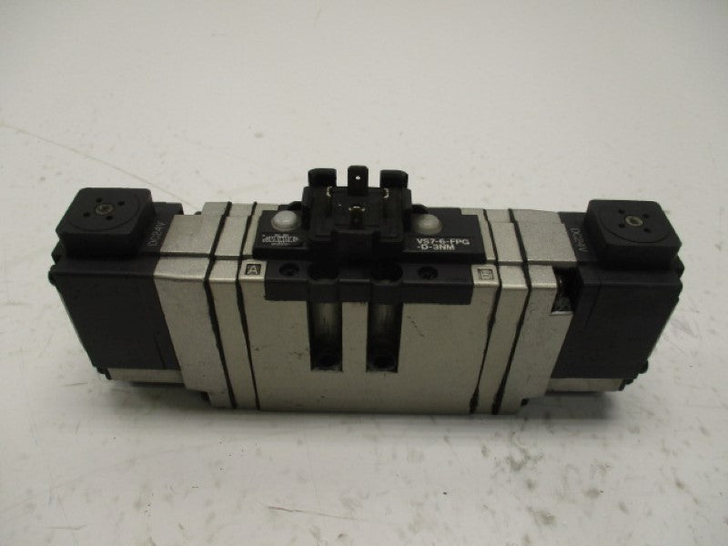 SMC VS7-6-FPG-D-3NM SOLENOID VALVE 24VDC  UNMP