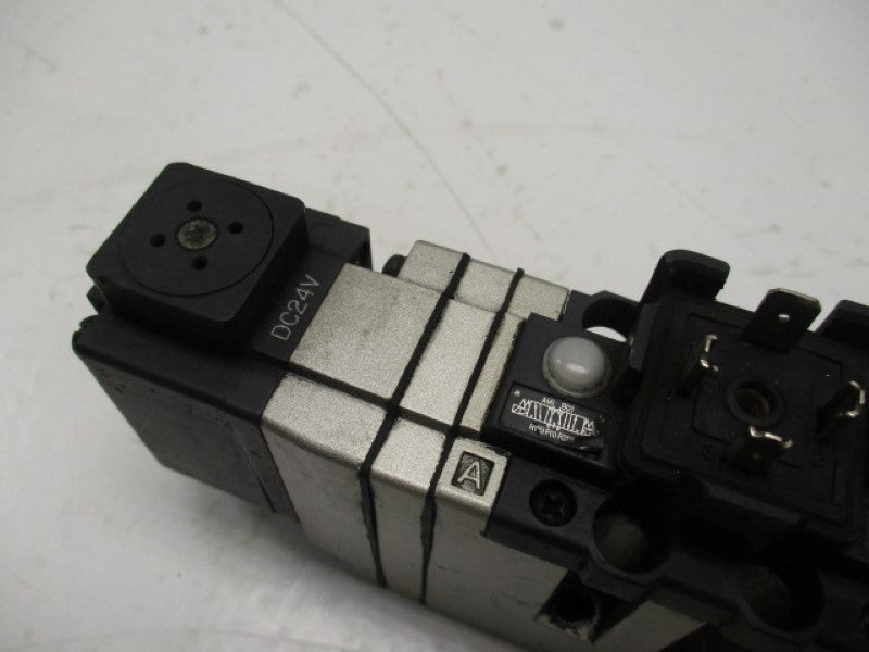 SMC VS7-6-FPG-D-3NM SOLENOID VALVE 24VDC  UNMP