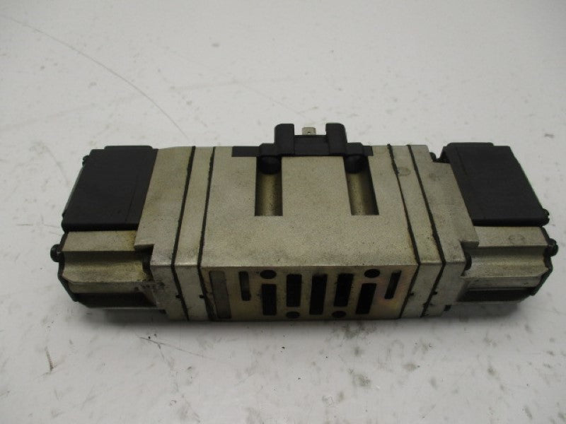SMC VS7-6-FPG-D-3NM SOLENOID VALVE 24VDC  UNMP