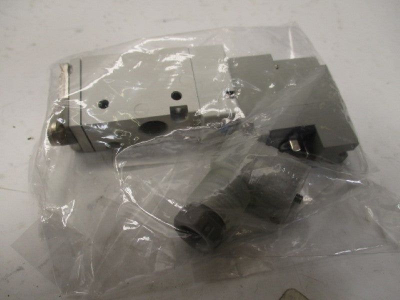 SMC SYJ712-5DZ-01-F SOLENOID VALVE 24V * NEW IN FACTORY BAG *