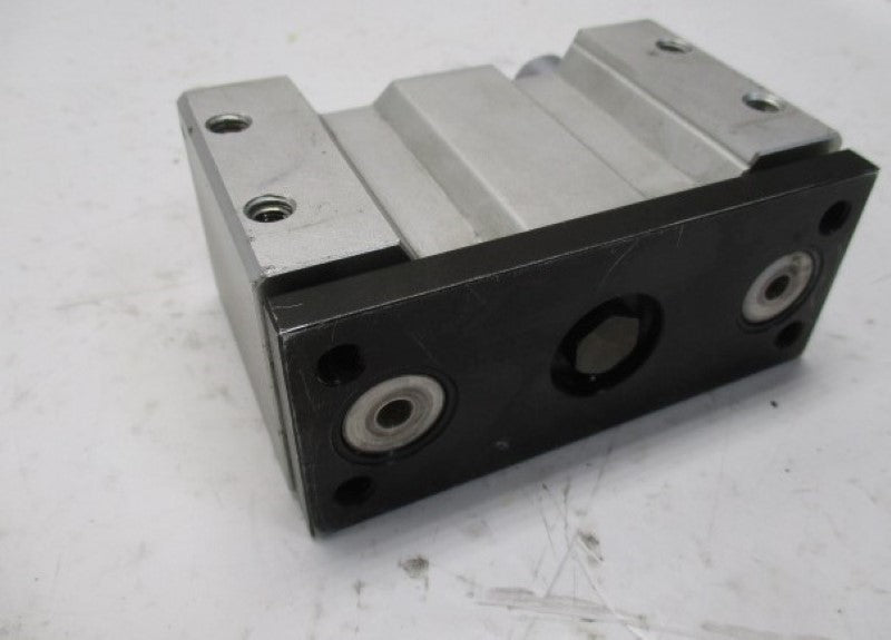 SMC MGQM32-125 COMPACT GUIDE CYLINDER  UNMP