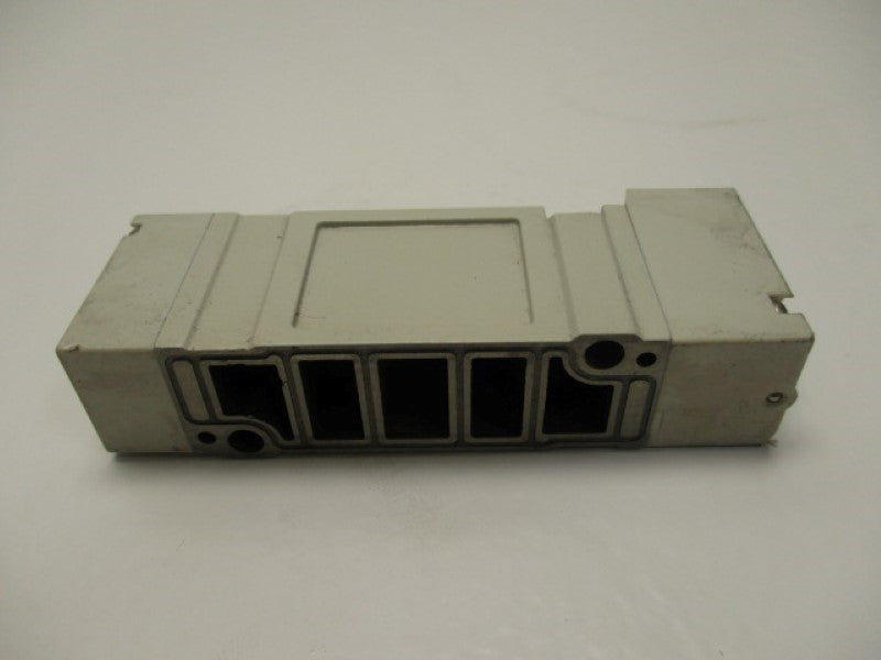 SMC SY7140-5DZ SOLENOID VALVE (AS PICTURED)  UNMP