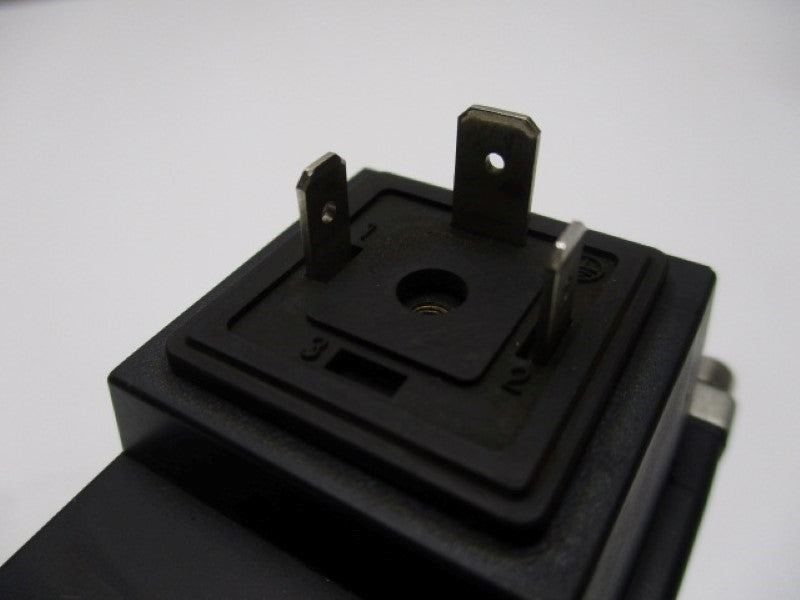 SMC VER2000-02 AIR PILOT VALVE  NSNP