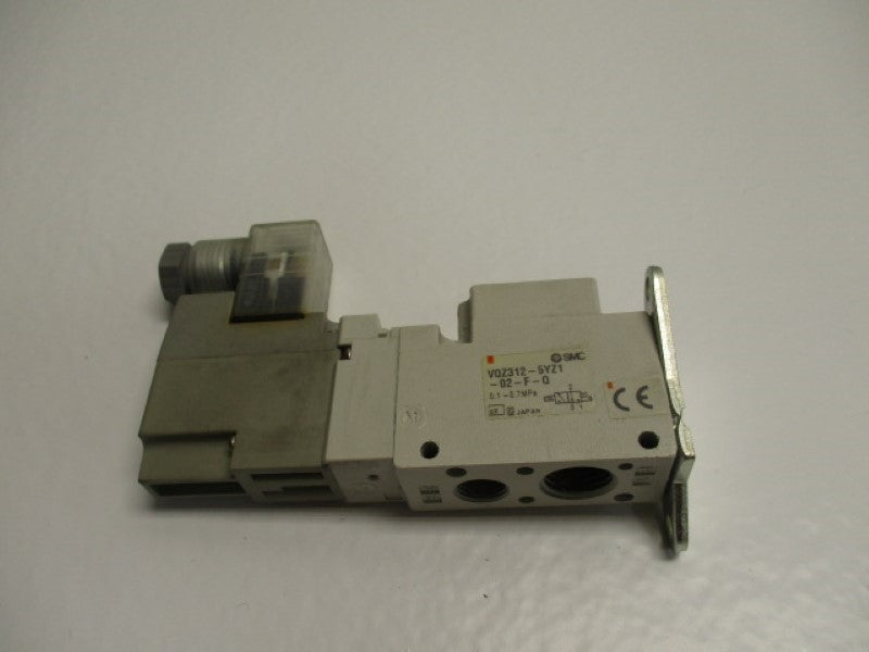 SMC VQZ312-5YZ1-02-F-Q VALVE 24V  NSNP