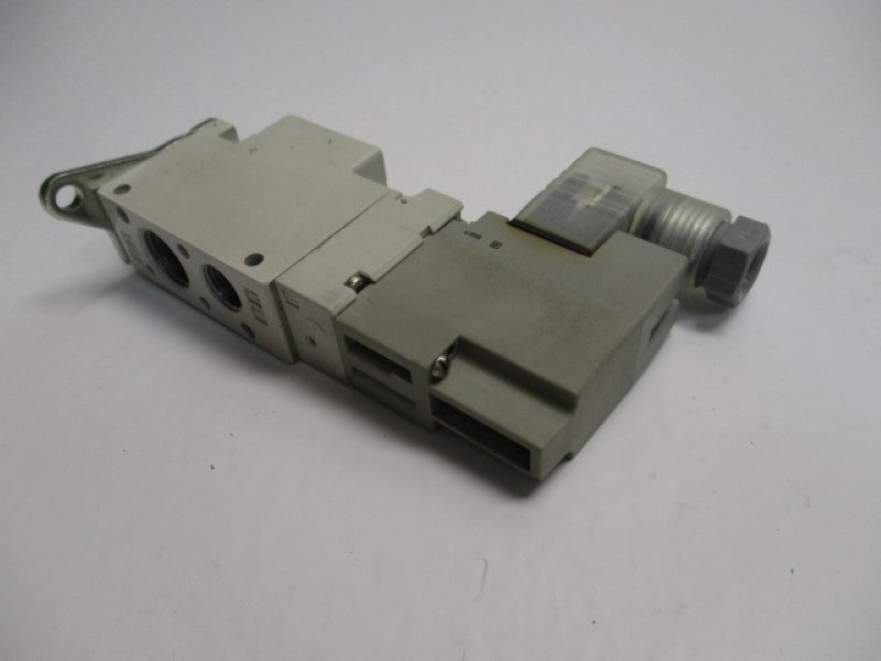 SMC VQZ312-5YZ1-02-F-Q VALVE 24V  NSNP