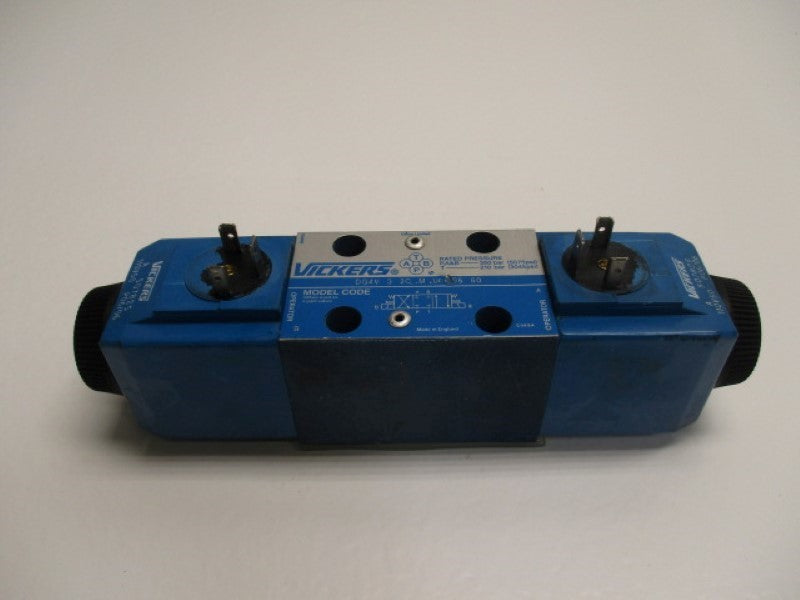 VICKERS DG4V32CMUD660 110V DOUBLE SOLENOID VLAVE (AS PICTURED)  UNMP