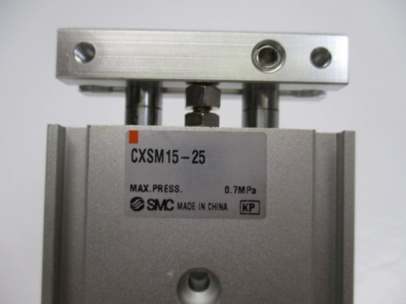 SMC CXSM15-25 AIR CYLINDER  UNMP