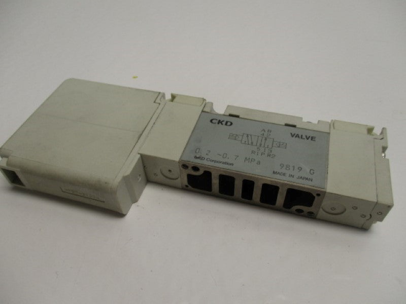 CKD W4GB239-MX-3 SOLENOID VALVE 24VDC  NSNP