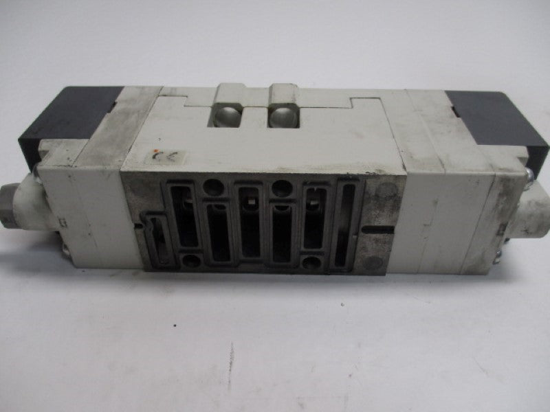SMC VQ7-6-FIG-D- 3NSC-X23 DOUBLE SOLENOID VALVE   UNMP