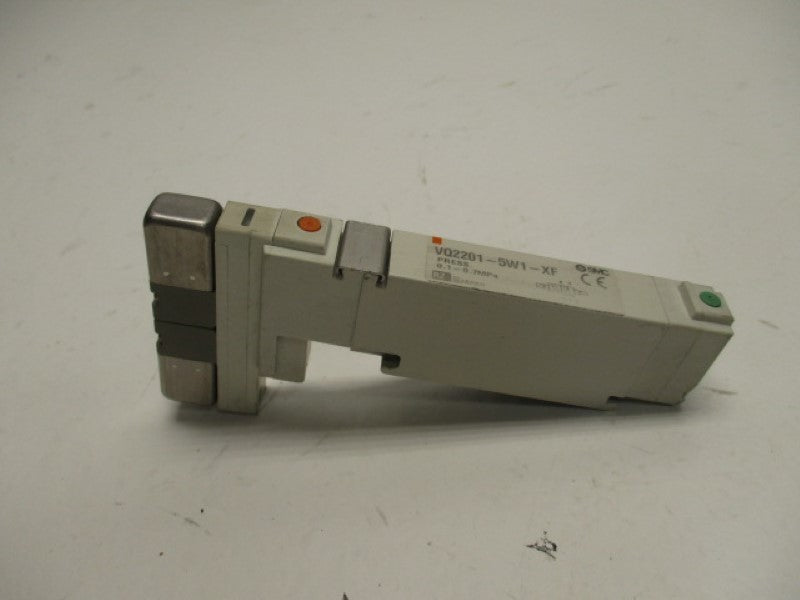 SMC VQ2201-5W1-XF PLUG IN VALVE  UNMP