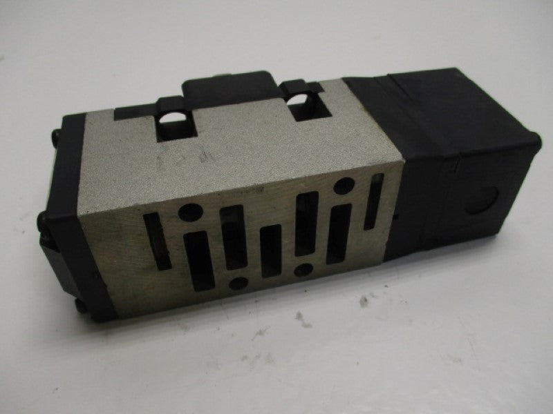 SMC VS7-6-FG-S SOLENOID VAVE 110VAC  UNMP