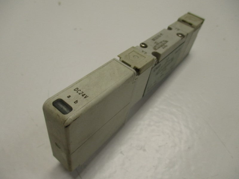 CKD W4GB240-M VALVE 24VDC  UNMP