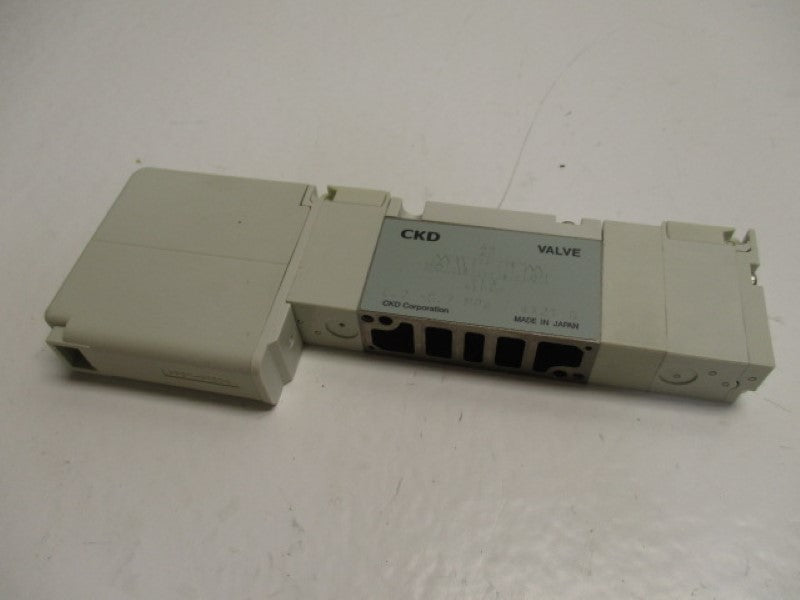 CKD W4GB239-00-M-3 SOLENOID VALVE 24VDC  NSMP