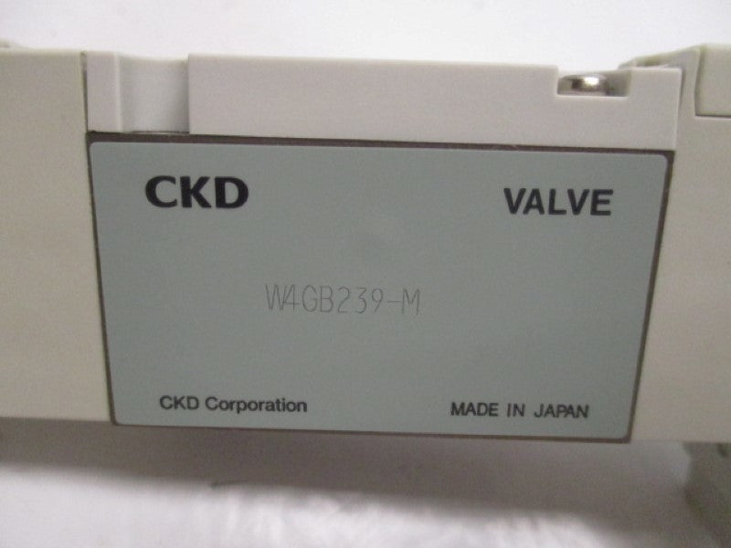 CKD W4GB239-00-M-3 SOLENOID VALVE 24VDC  NSMP