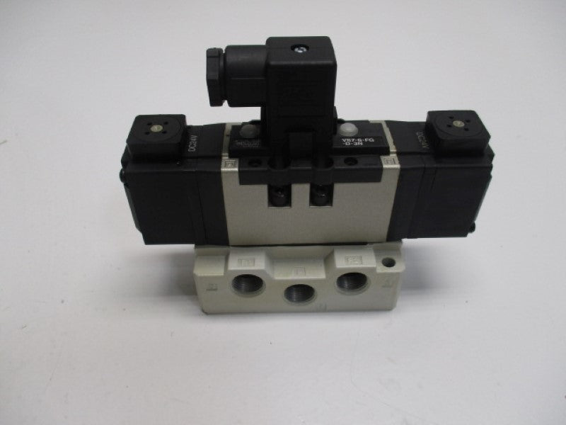 SMC VS7-6-FG-D-3N SOLENOID VALVE WITH BASE 24VDC (AS PICTURED)  NSNP