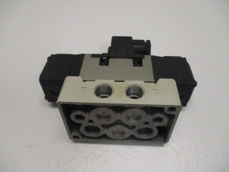 SMC VS7-6-FG-D-3N SOLENOID VALVE WITH BASE 24VDC (AS PICTURED)  NSNP