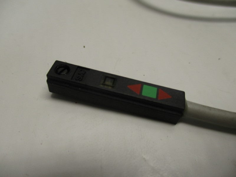 SMC D-Y7DW AUTO SWITCH SENSOR 24VDC  NSNP
