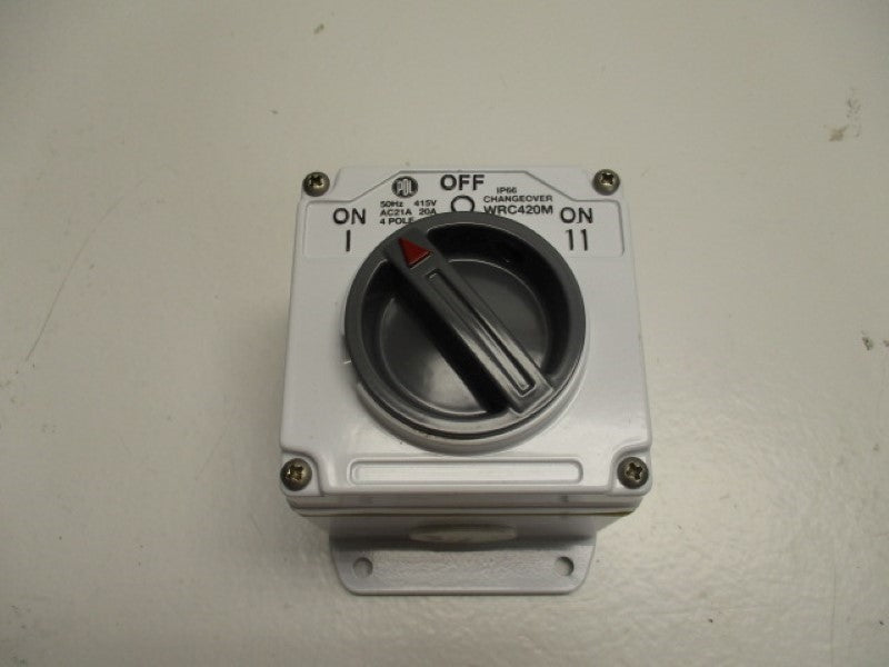 ROWCO FEDERAL WRC420M ON-OFF-ON CHANGEOVER SWITCH BOX LIGHT GREY  NSMP