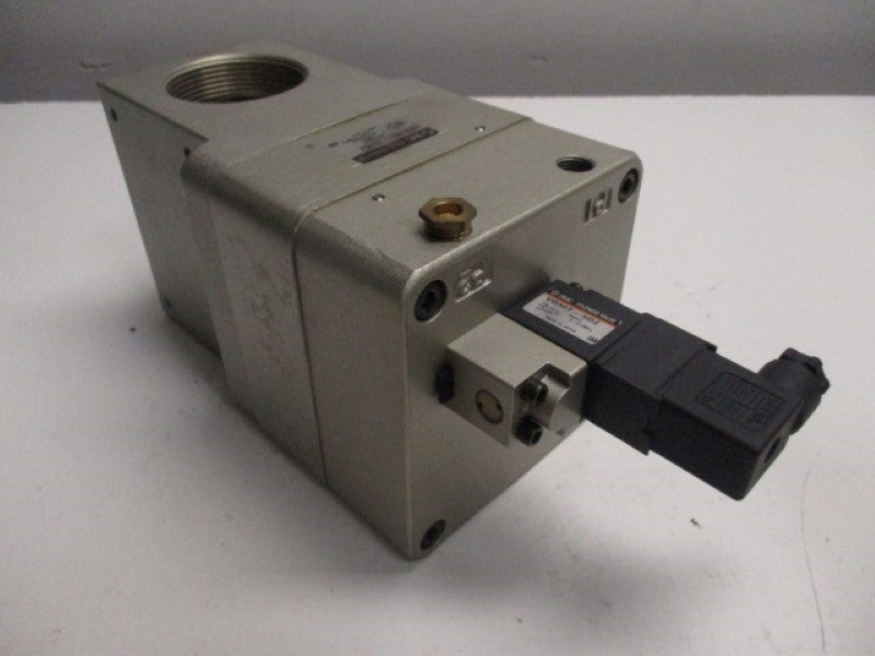 SMC VEX1921-203DZ PRESSURE REGULATOR 110VAC * NEW NO BO X*