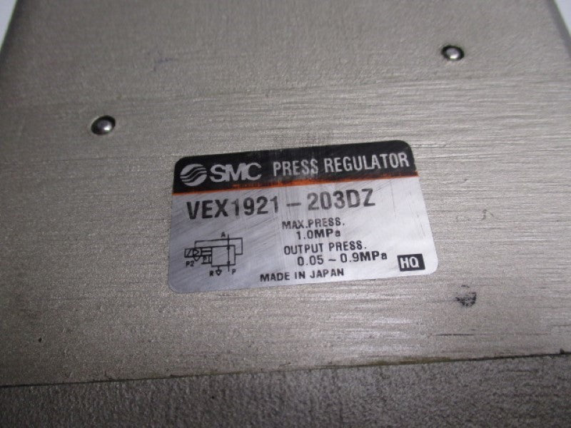 SMC VEX1921-203DZ PRESSURE REGULATOR 110VAC * NEW NO BO X*