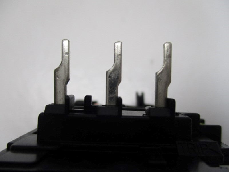 FUJI ELECTRIC TR-0N TR13N OVERLOAD RELAY 0,64-0,96A  UNMP