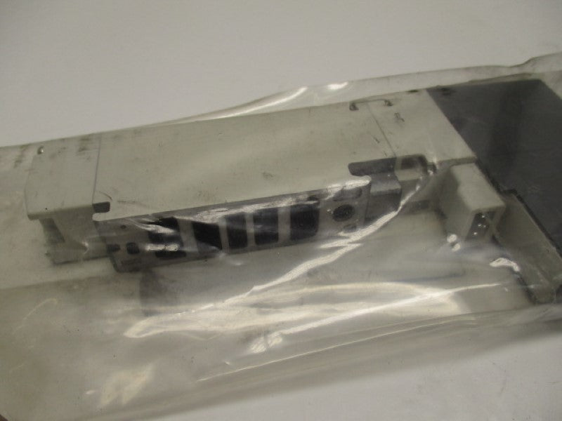 SMC VQ2301-5W-XF PLUG IN VALVE  NSMP