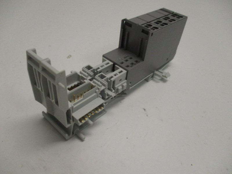 PILZ SSUBS2/8S BASE MODULE SCREW TERMINAL  NSMP