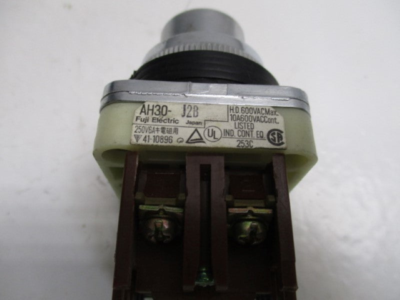 FUJI ELECTRIC AH30-J2B SELECTOR SWITCH (NO KEY)   NSNP