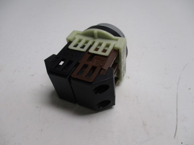 FUJI ELECTRIC AH30-FY11 YELLOW PUSHBUTTON  NSMP