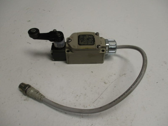 OMRON WLG2-LDFS-DGJS03 LIMIT SWITCH * NEW NO BOX *