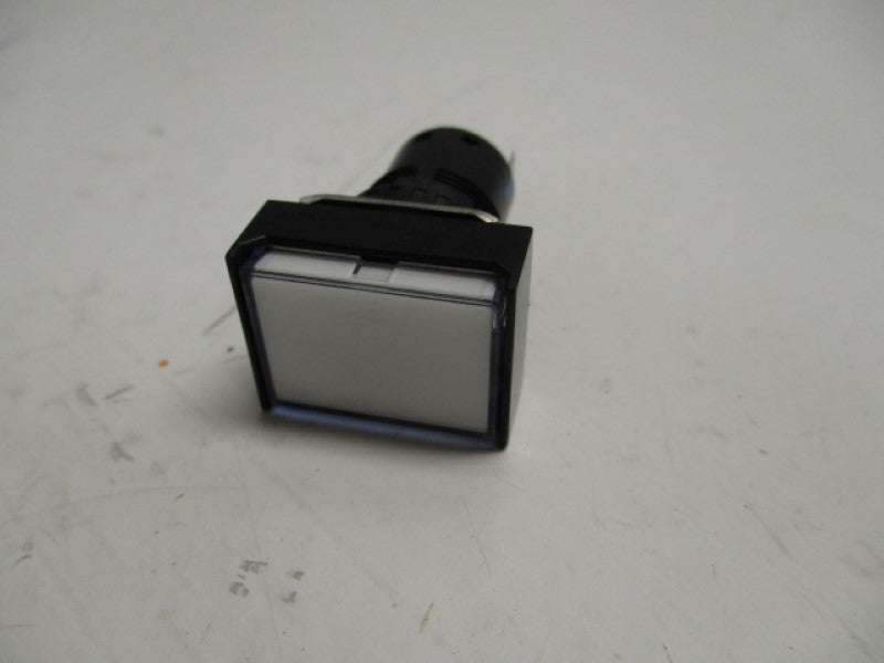 IDEC AL6-P-W WHITE PLUG IN LIGHT SWITCH  NSNP