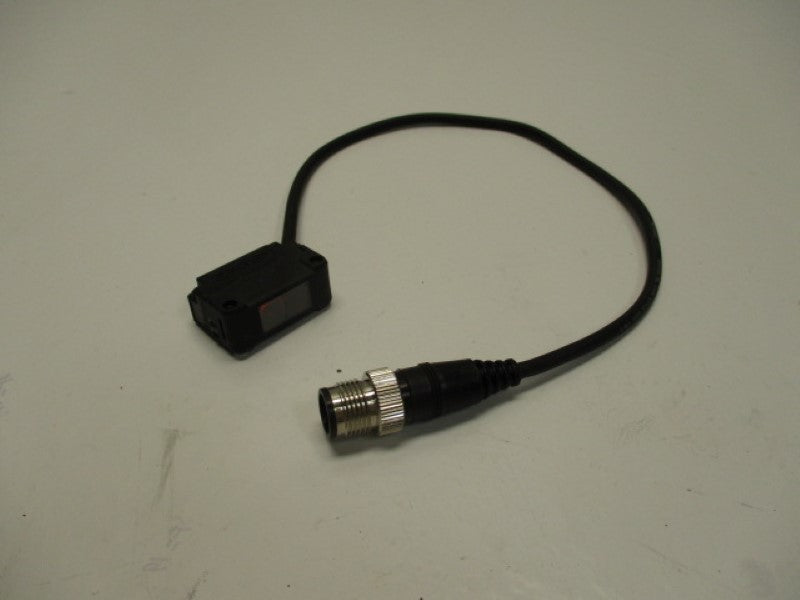 KEYENCE PZ-G51EPR PHOTOELECTRIC SENSOR 10-30VDC  NSNP