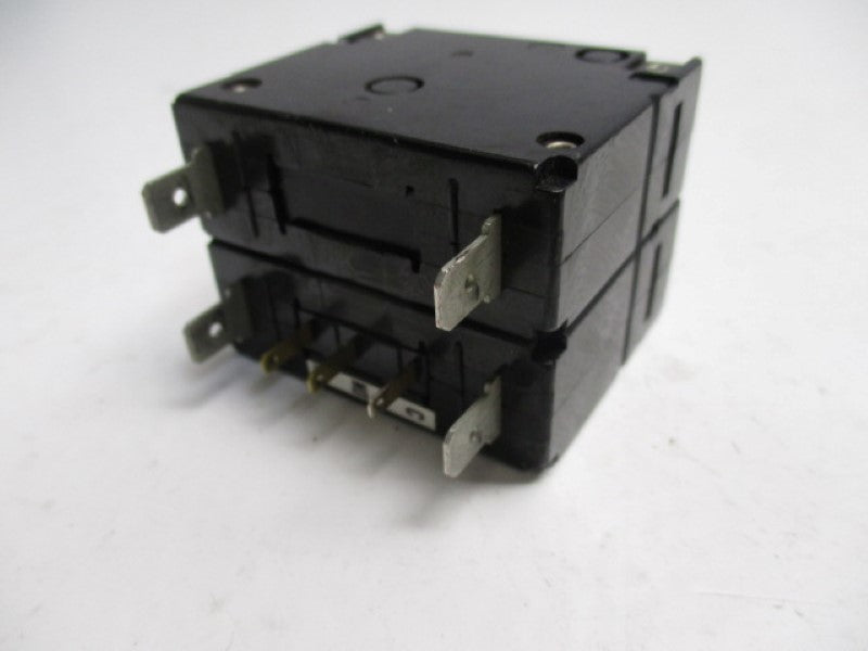 FUJI ELECTRIC CP32E/10WDC CIRCUIT BREAKER 10A 60VDC 1800A  UNMP