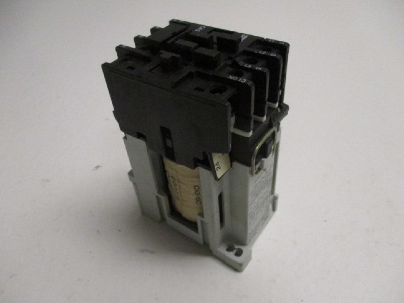 SPRECHUH SCHUH CA3-16-C10  CONTACTOR  24V  UNMP